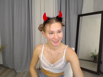 girl cam all day teonasafina__ image #3526597