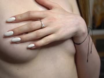 girl cam all day heavenly_view image #7389407