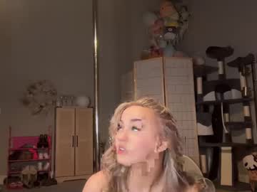 girl cam all day iris_world image #8898376
