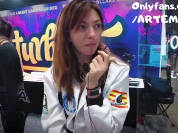 girl cam all day artemisfit image #628779