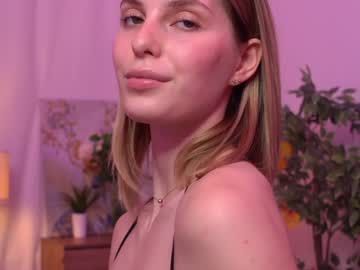 girl cam all day refined_style image #8271884