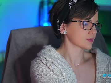 girl cam all day tiffanyriox image #5654820