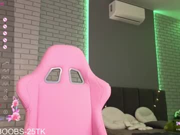 girl cam all day hazel_7 image #9272672