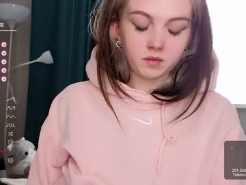 girl cam all day small_blondee image #5499418