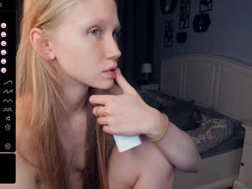 girl cam all day dexterity_of_love image #7877922