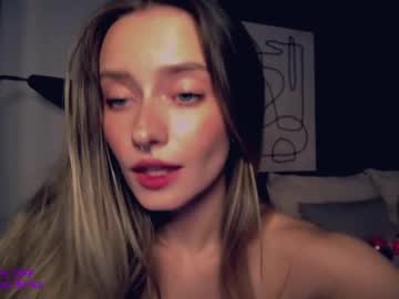 girl cam all day yvie_ image #7365140