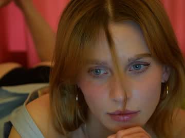 girl cam all day ellaa91 image #6182970