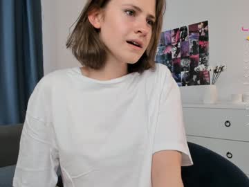 girl cam all day cold_bumble image #7272057