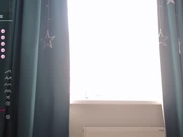 girl cam all day small_blondee image #5340571