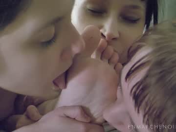 couple cam all day enmarchenoire image #578776