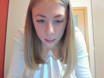 girl cam all day _strawbeerry_ image #4341782
