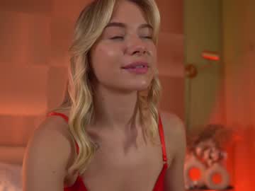 girl cam all day snow_is_falling image #8548273