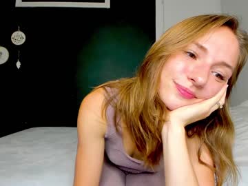girl cam all day innocentprovenguilty image #2762408