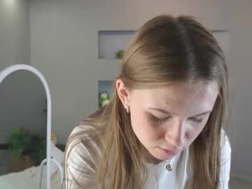 girl cam all day bananini_anallove image #9571668