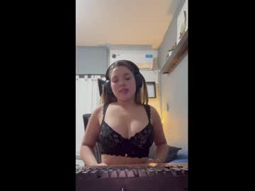 girl cam all day eemilyyyy19 image #9048503