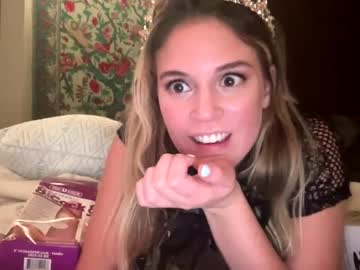 girl cam all day bananascoconutz image #6351947