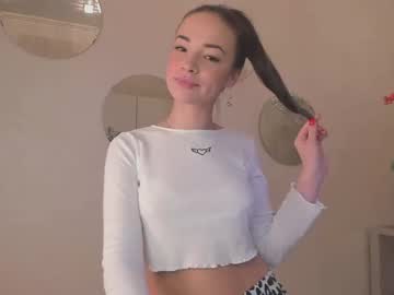 girl cam all day strawberry_donut__new image #676651