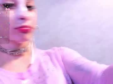 girl cam all day karolineneuer image #9461560