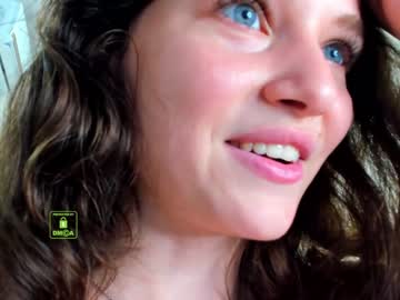 girl cam all day demurelixir image #2308017