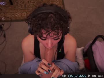 girl cam all day evelynpiers image #3506431