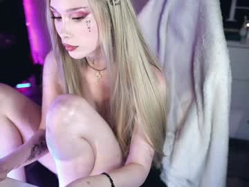 girl cam all day uindi image #8329614