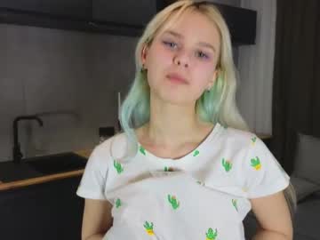 girl cam all day oraflood image #6916357