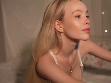girl cam all day mother__of__dragons image #7030718