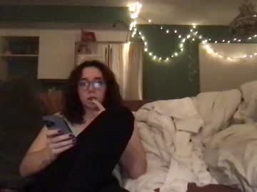 girl cam all day britneysboobs image #1009130