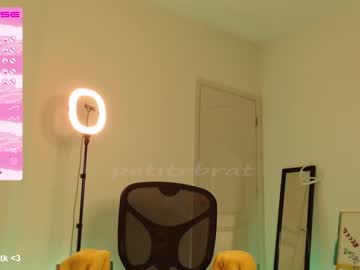 girl cam all day petitebrat image #4543580