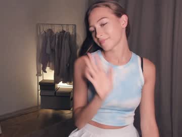 girl cam all day wave_of_happy_ image #5540823