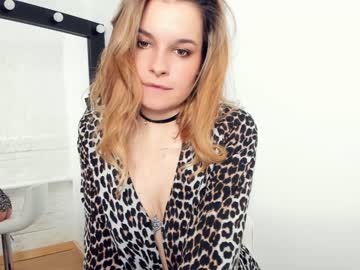 girl cam all day kiss_tenderness image #1367617