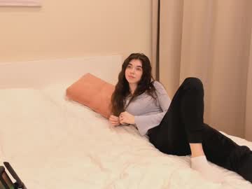 girl cam all day katiebarfield image #9523456