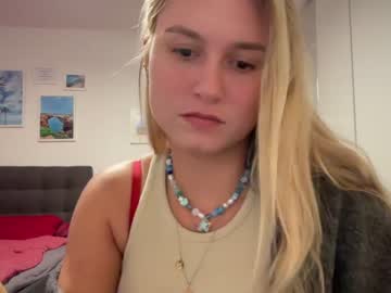 girl cam all day sarahsapling image #5494621