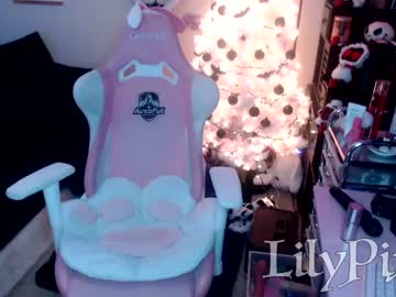girl cam all day lilypixel image #3263261