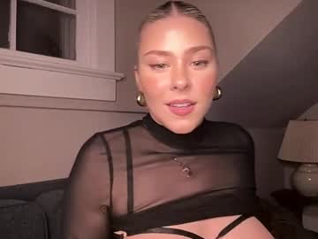 girl cam all day novavangogh image #7973837