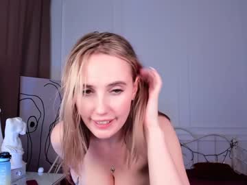 girl cam all day shine_luna image #3876417