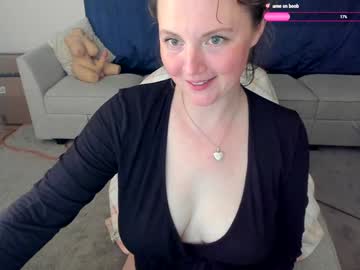 girl cam all day haylee_love image #9389522