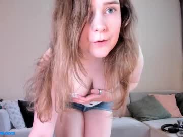girl cam all day in_tune image #9618646