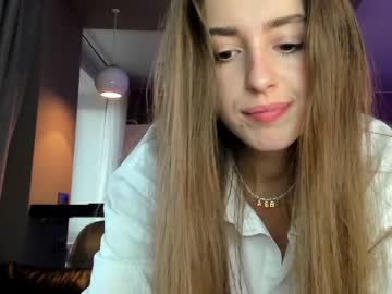 girl cam all day coy_amina_ image #2820733