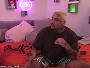 girl cam all day mari_and_jandro image #2210380