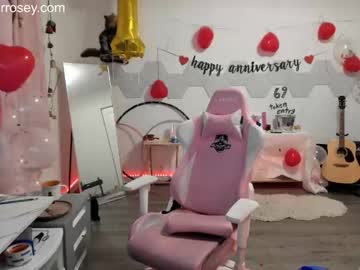 girl cam all day tiggerrosey image #5777742