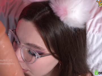 girl cam all day _deepthroatgalactica image #3890228
