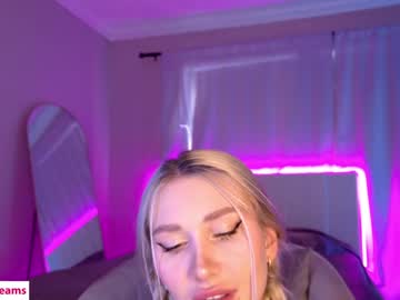 girl cam all day nikkibloom_xoxo image #7338934