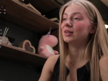 girl cam all day kateharrise image #8277199