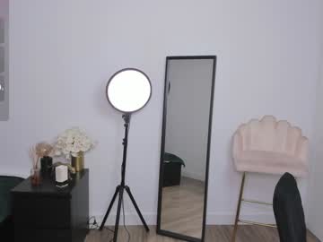 girl cam all day chloe_bianca18 image #8096274