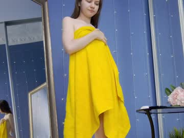 girl cam all day kriskras__ image #4895495