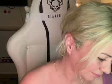 girl cam all day kiradivine image #3848852