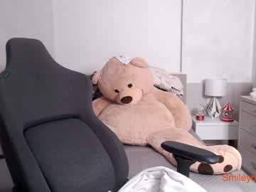girl cam all day smileyouarehere image #9509192