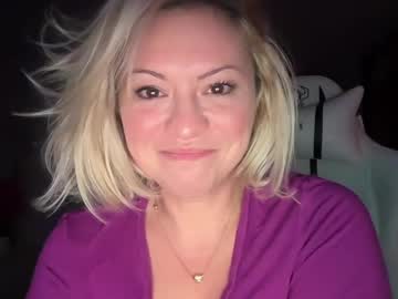 girl cam all day kiradivine image #7948843