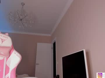 girl cam all day bzzzme image #6803658